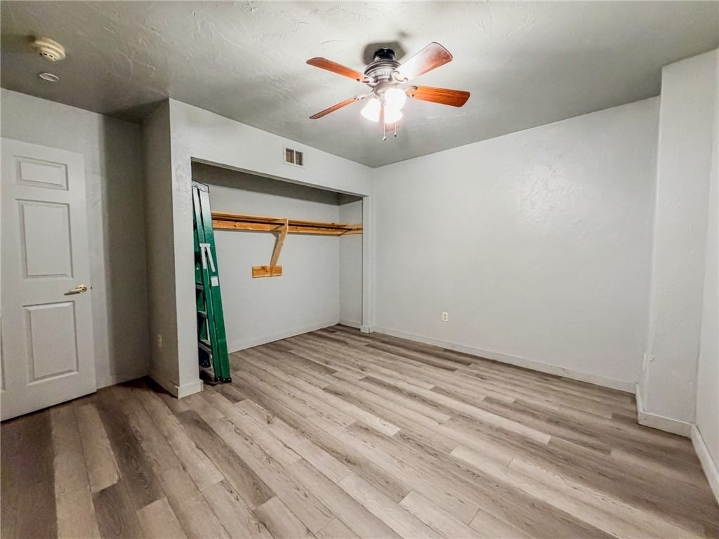 548 Hansen Ave - Photo 13