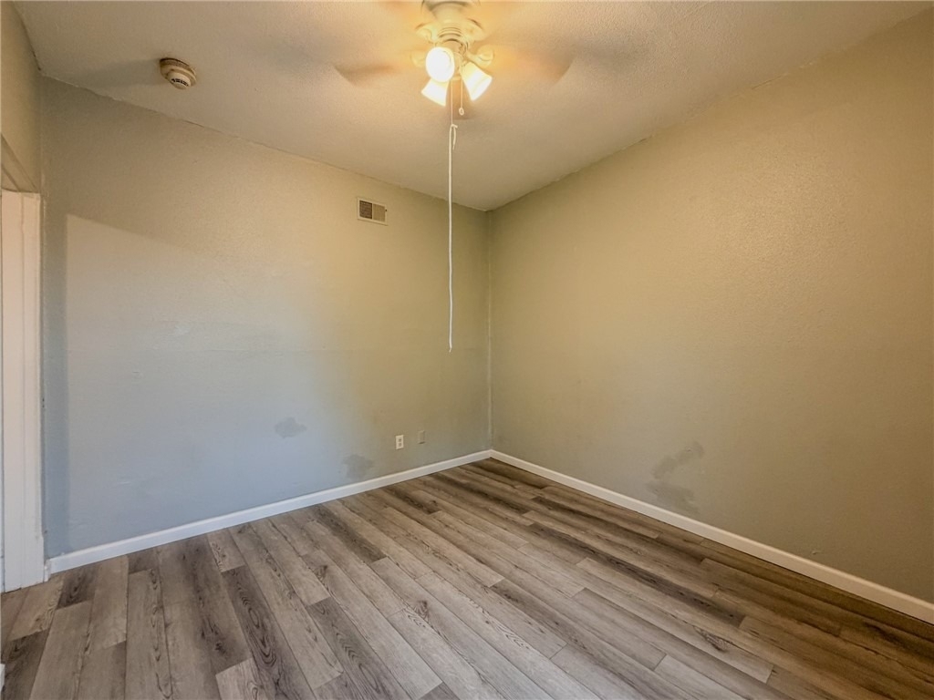 548 Hansen Ave - Photo 16