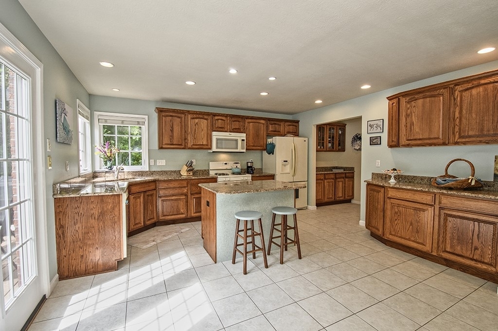 134 Chapel Harbor Dr - Photo 9