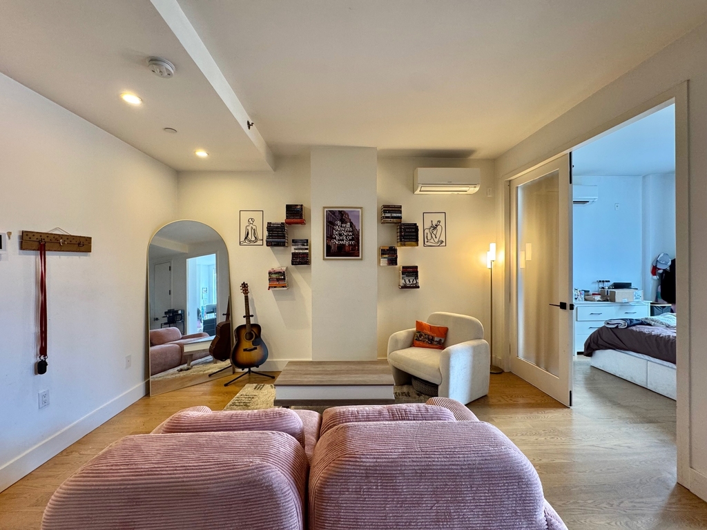 824 Lexington Avenue - Photo 3