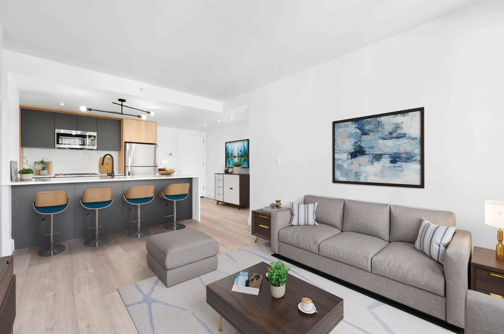 1650 Madison Avenue - Photo 0