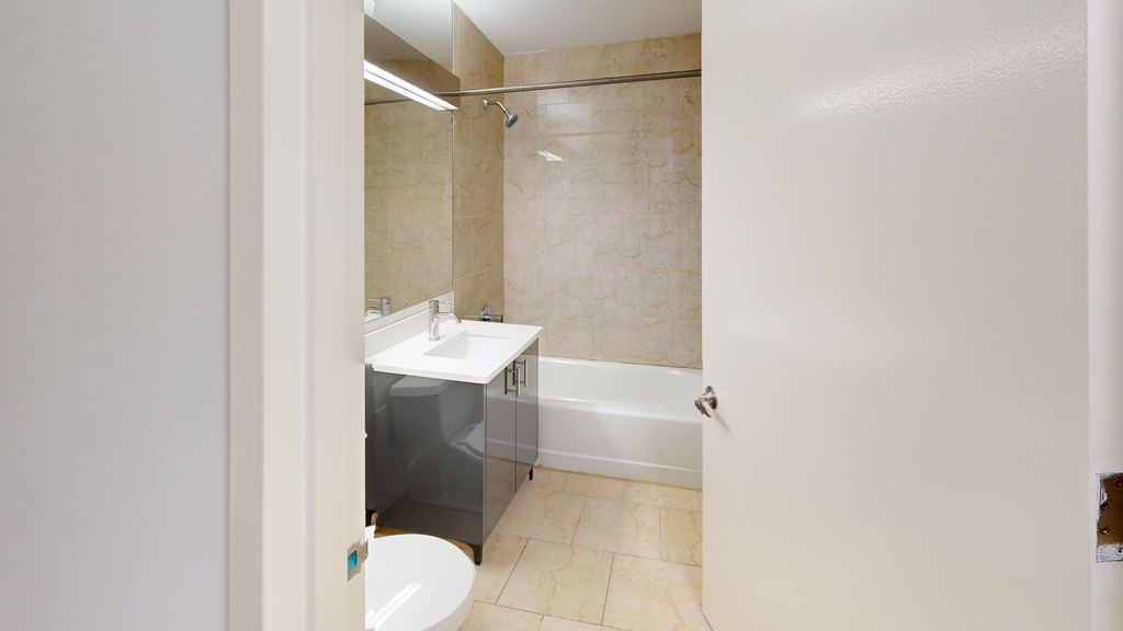 10 Hanover Square - Photo 4