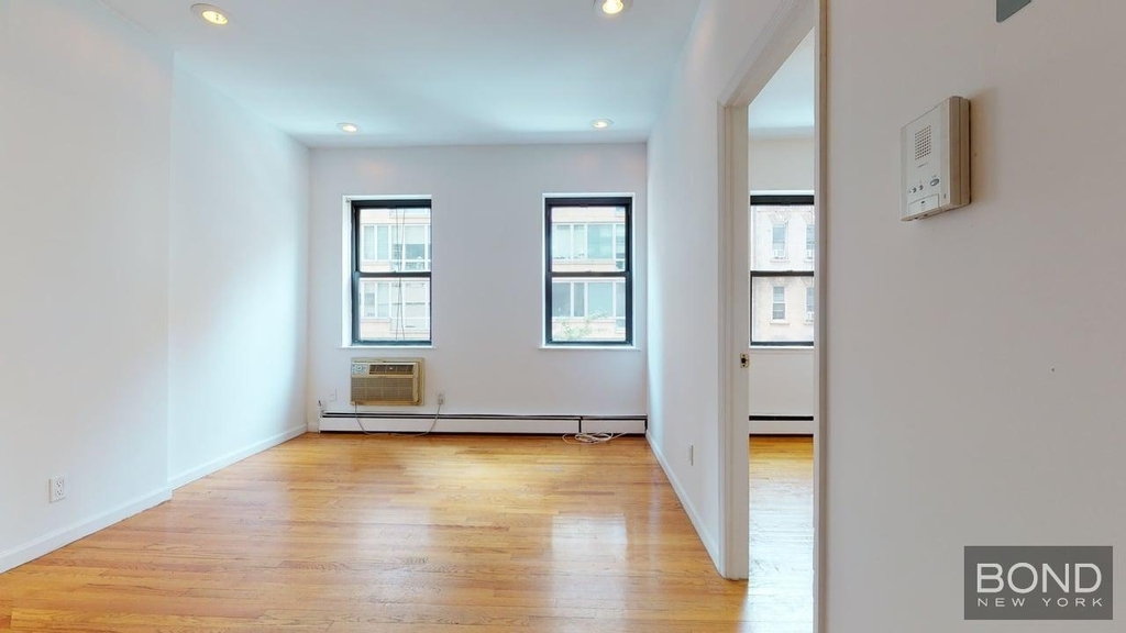 East 53rd Street - Photo 2
