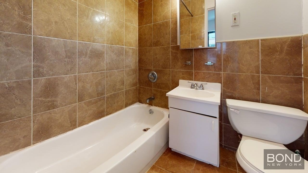 East 53rd Street - Photo 8