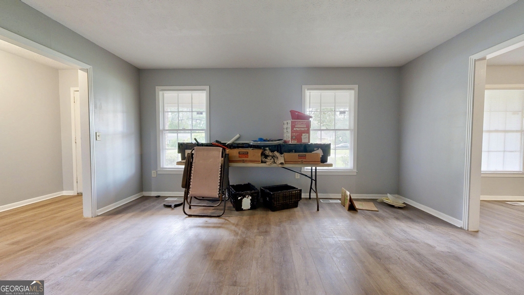 1001 Darling Avenue - Photo 4