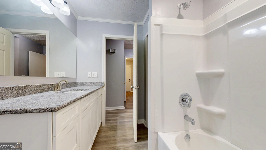 1001 Darling Avenue - Photo 15