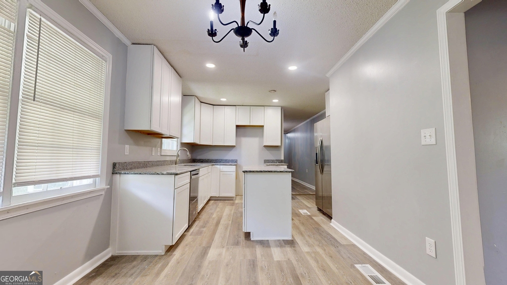 1001 Darling Avenue - Photo 9