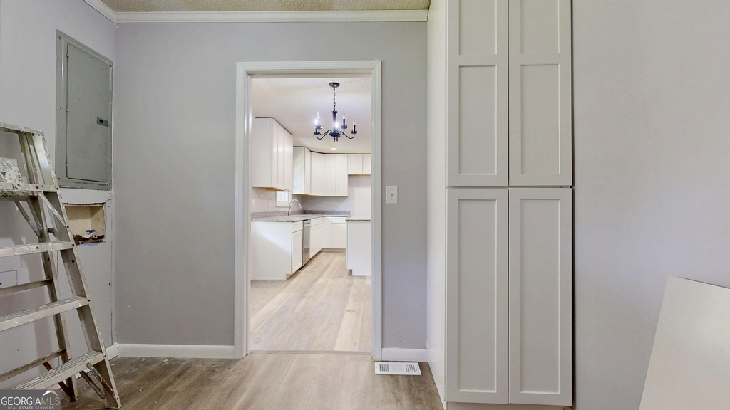 1001 Darling Avenue - Photo 8