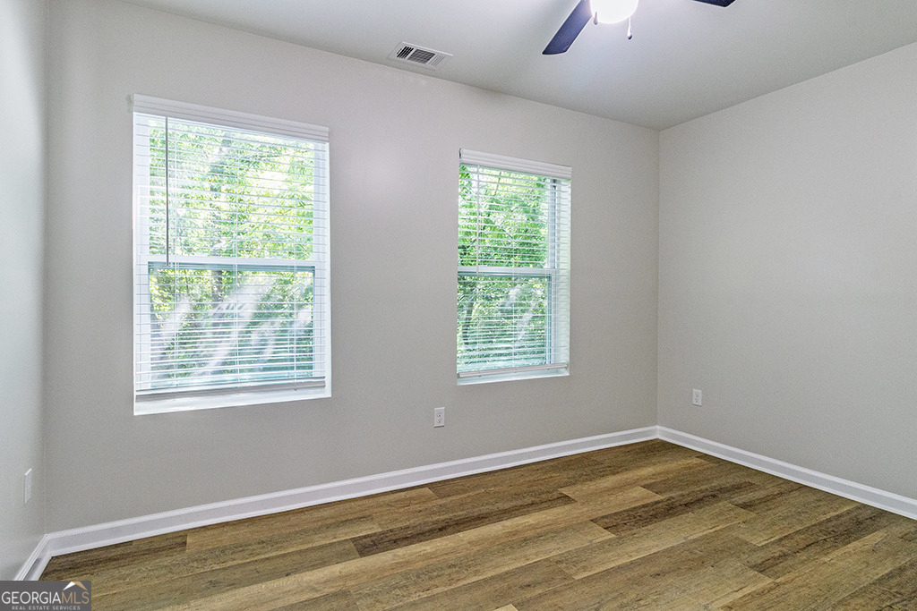 2741 Village Green Drive - Photo 14