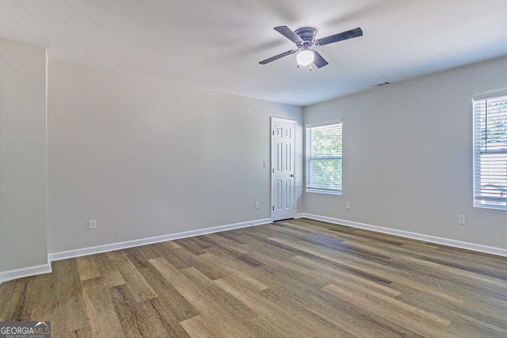 2741 Village Green Drive - Photo 16
