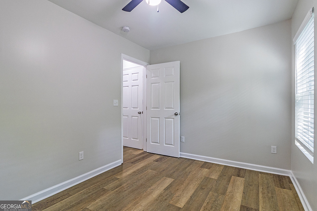 2741 Village Green Drive - Photo 15