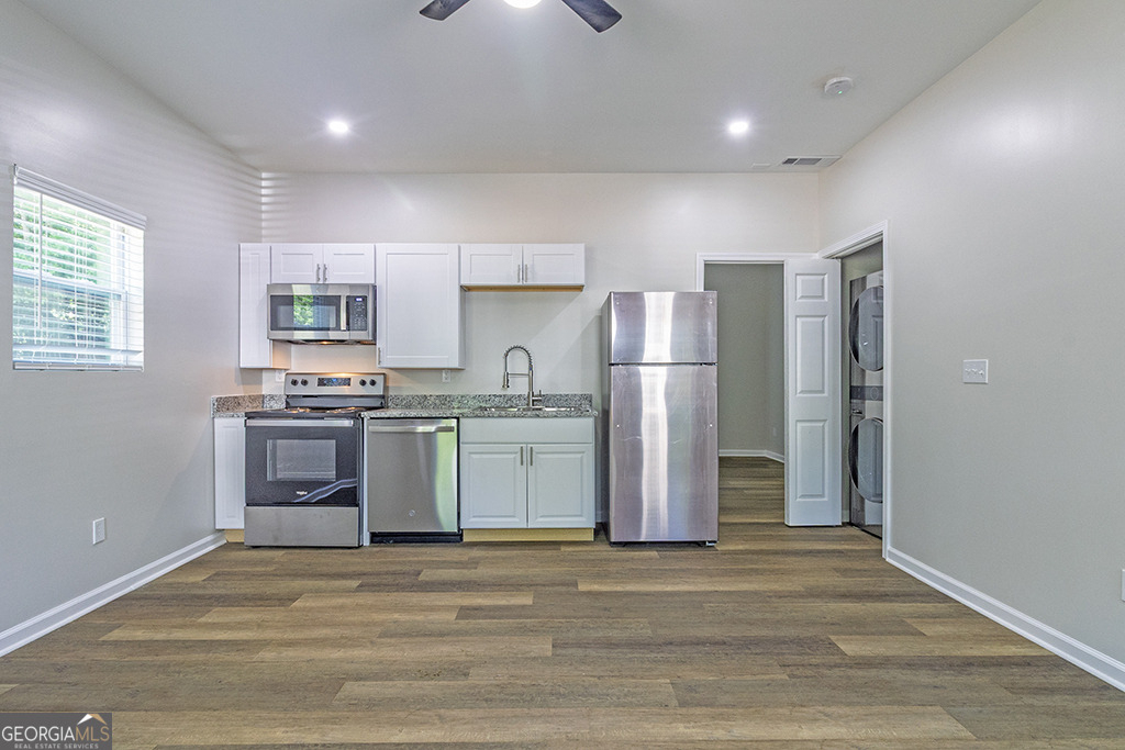 2741 Village Green Drive - Photo 5