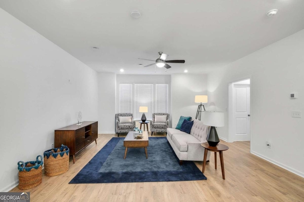1466 Halstead Place - Photo 11