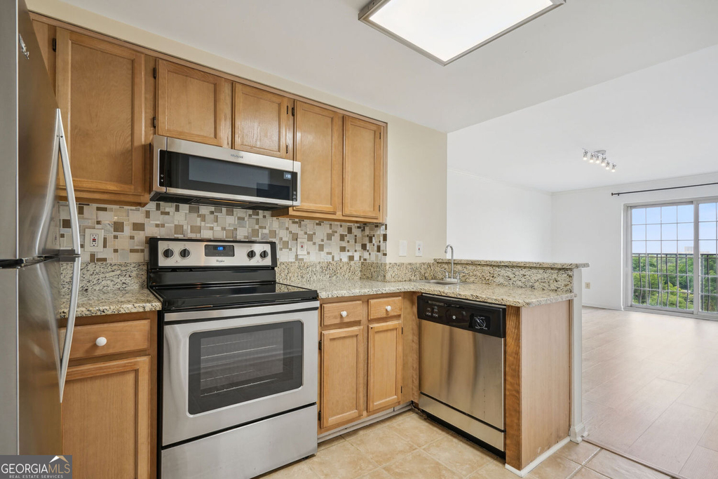 199 14th Street Ne - Photo 5