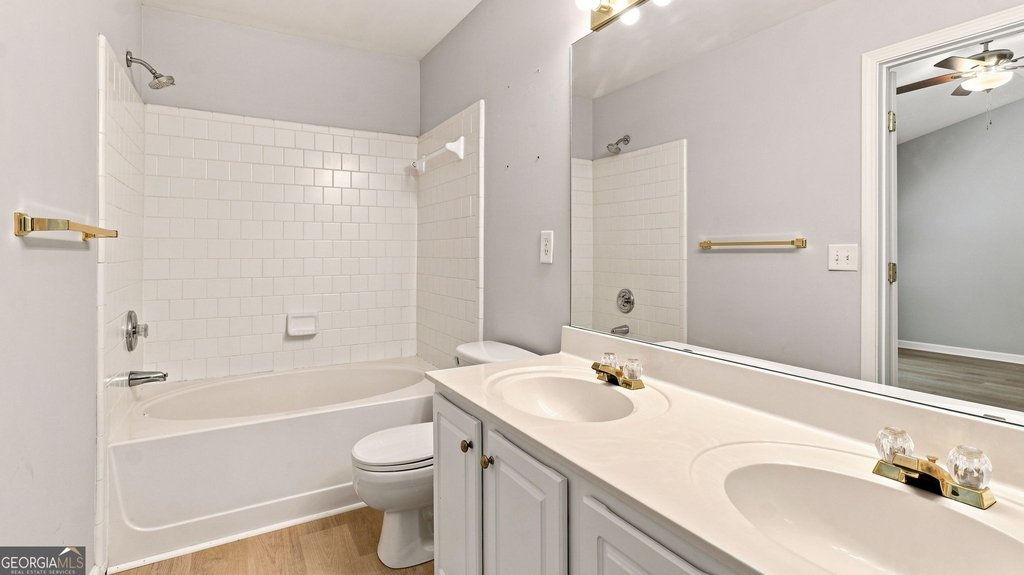3389 Lathenview Court - Photo 15