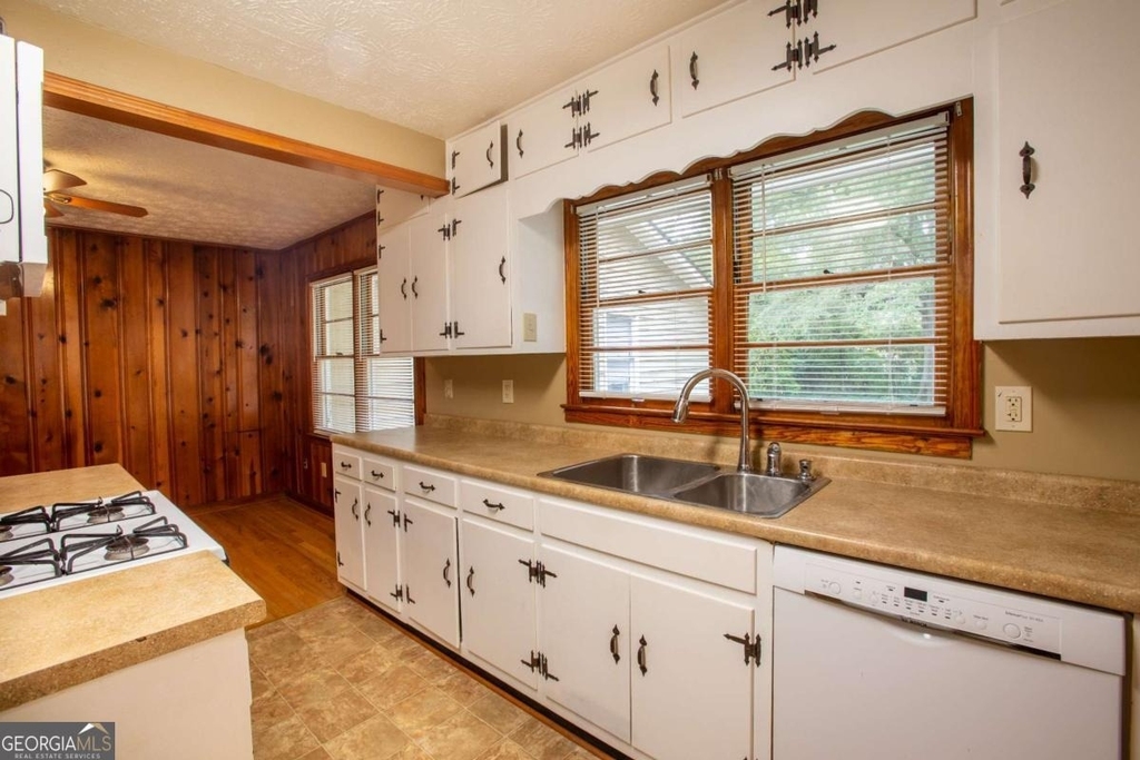 133 Nelson Street - Photo 9