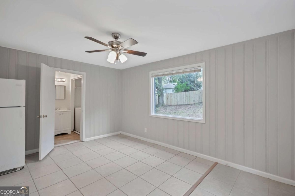 1877 Sumter Street Nw - Photo 9