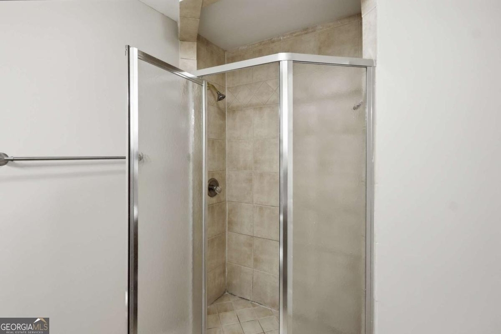 1370 Blackwell Road - Photo 13
