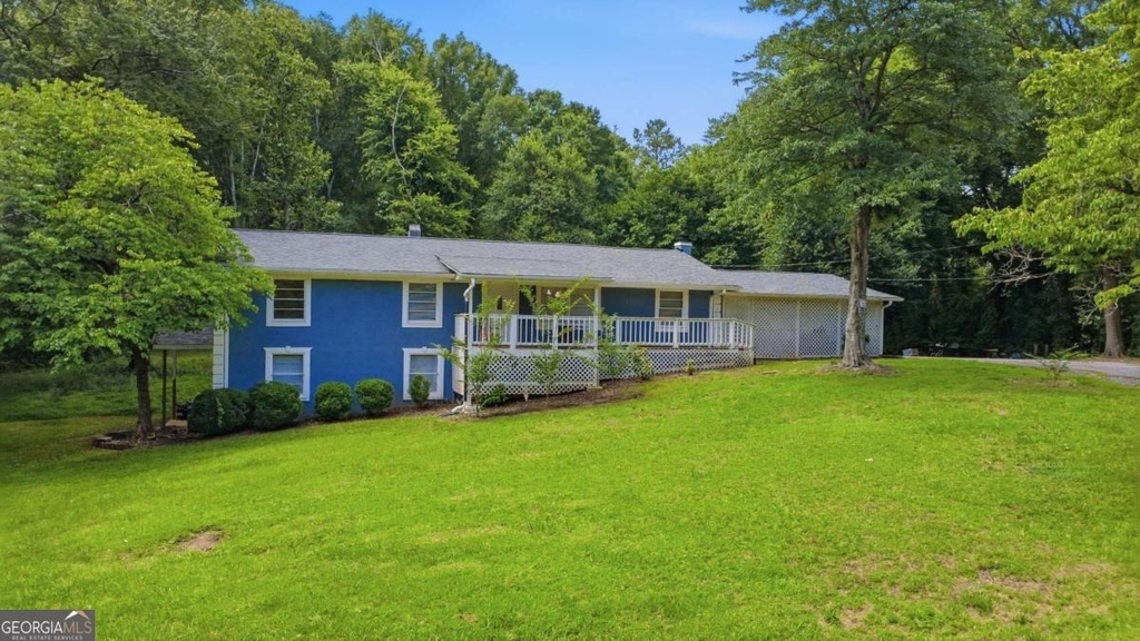 1370 Blackwell Road - Photo 2