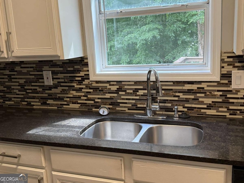 944 Crossing Rock Drive - Photo 11