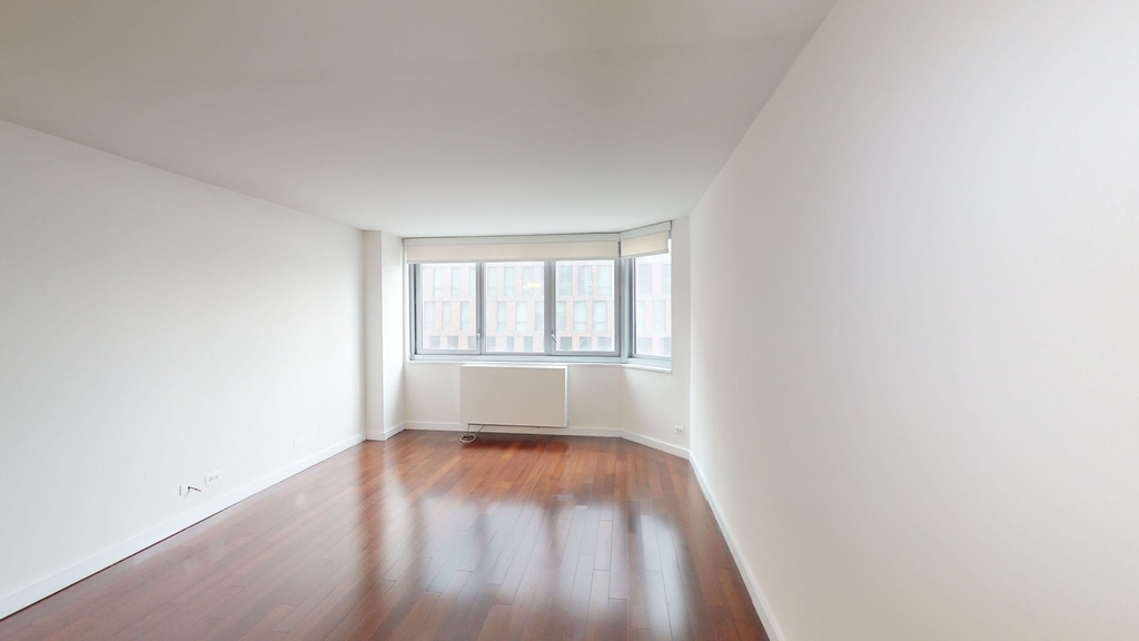 401 E 34th St - Photo 1