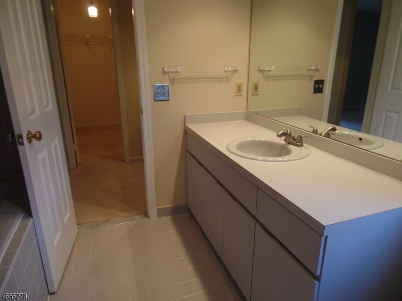 85 Village Dr - Photo 17