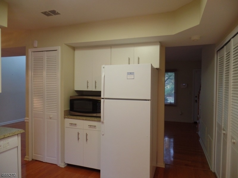 85 Village Dr - Photo 7
