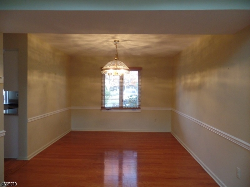 85 Village Dr - Photo 4