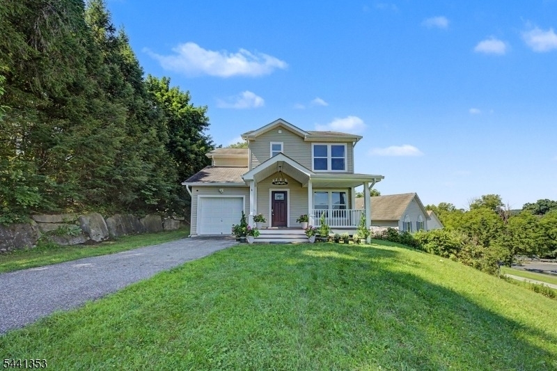 4 Michael Ct - Photo 0