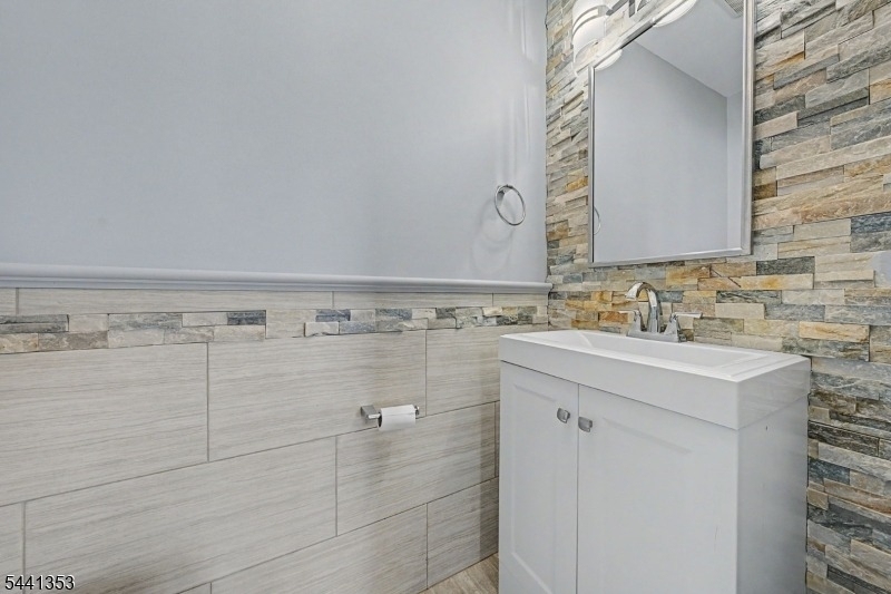4 Michael Ct - Photo 9