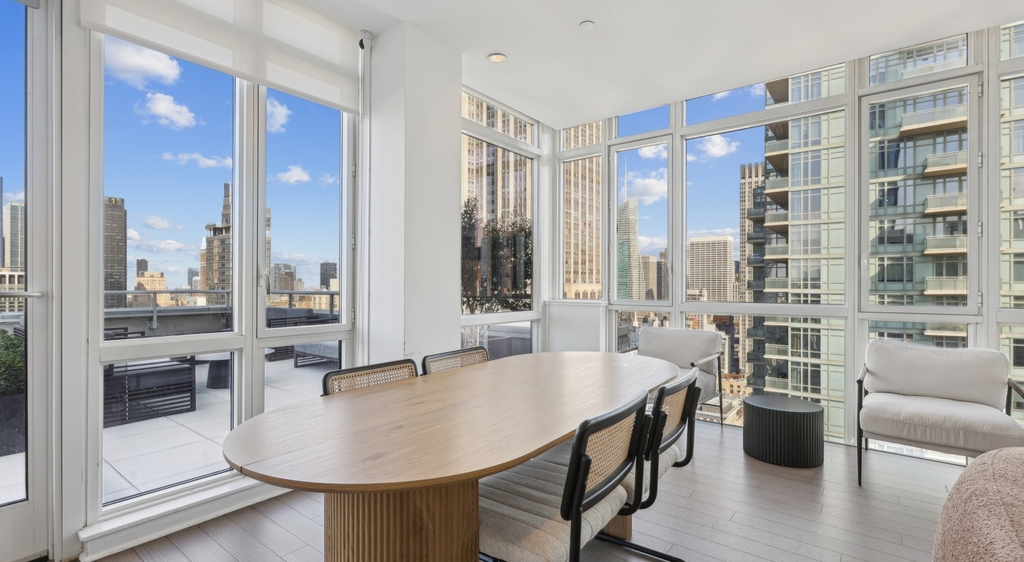 32 Street & 5th Avenue - Photo 17