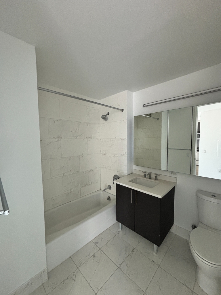 32 Street & 5th Avenue - Photo 12