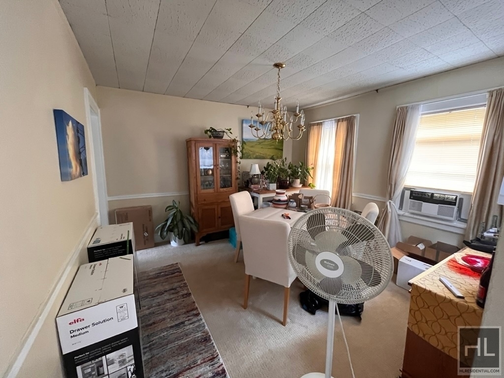 100 Davis Avenue - Photo 3
