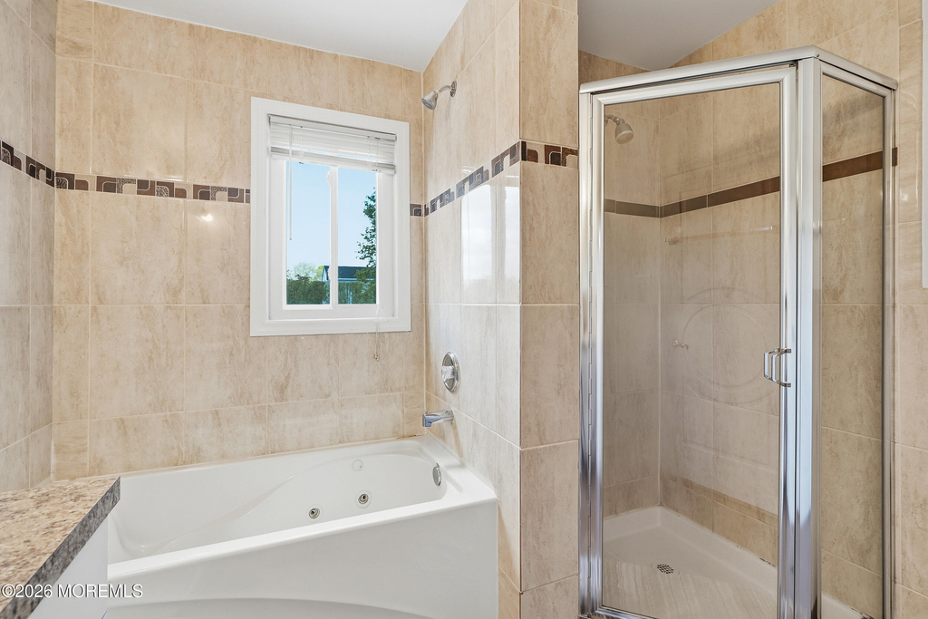 970 Van Court Avenue - Photo 29