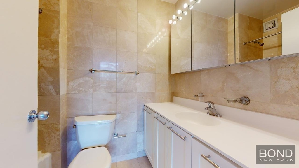 West 87th Street - Photo 2