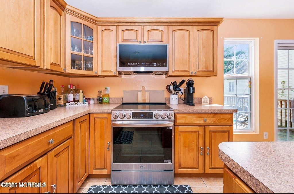 627 Eltone Road - Photo 3