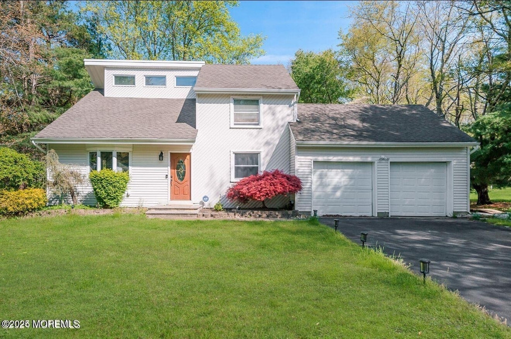 627 Eltone Road - Photo 0