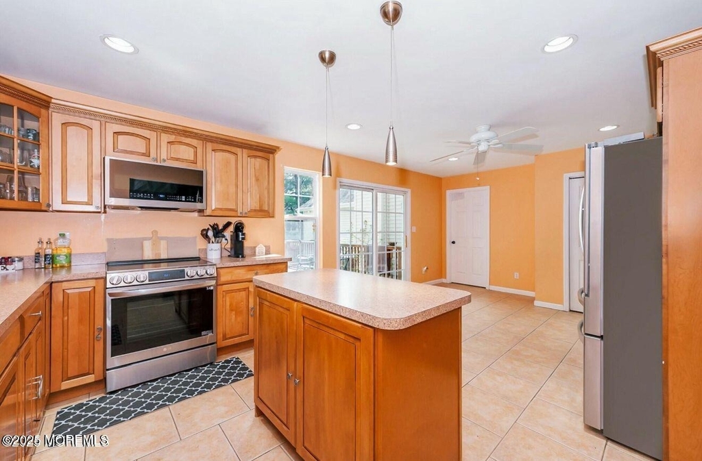 627 Eltone Road - Photo 5