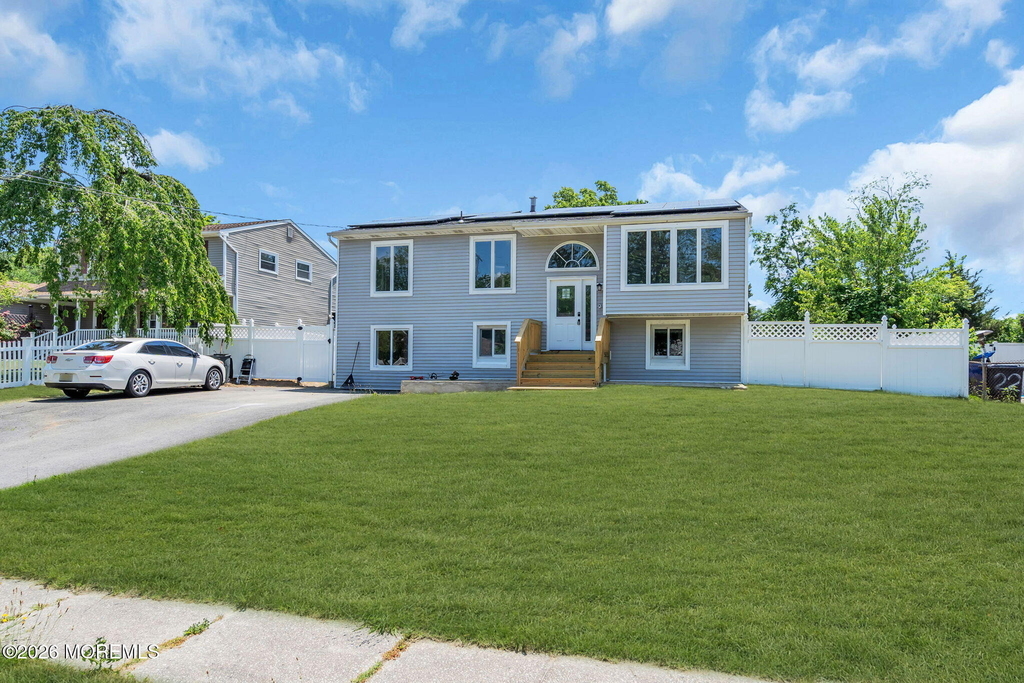 24 Woodlark Road - Photo 1