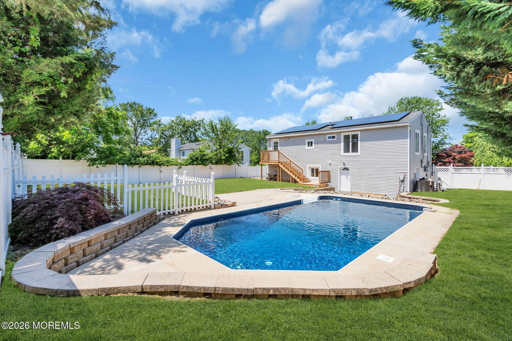 24 Woodlark Road - Photo 0