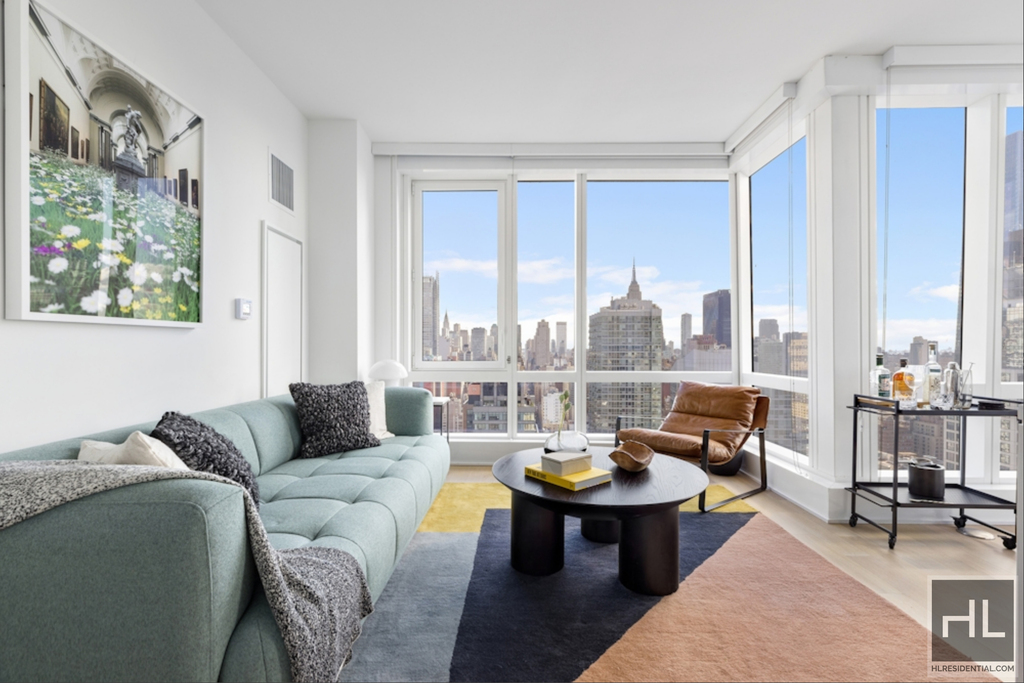 W 38th Street - Photo 0