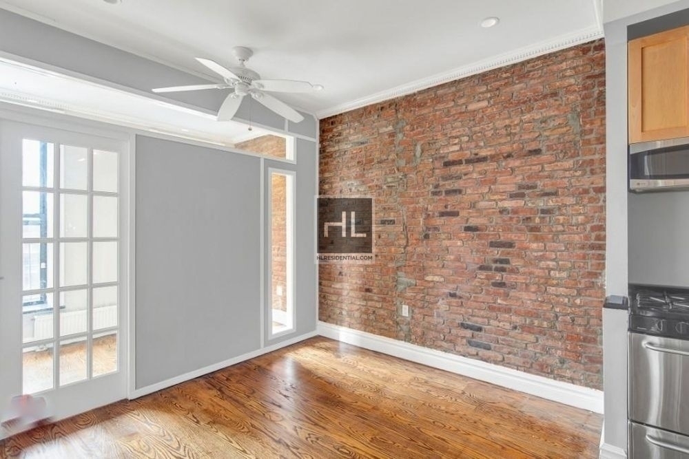East 13th Street - Photo 4