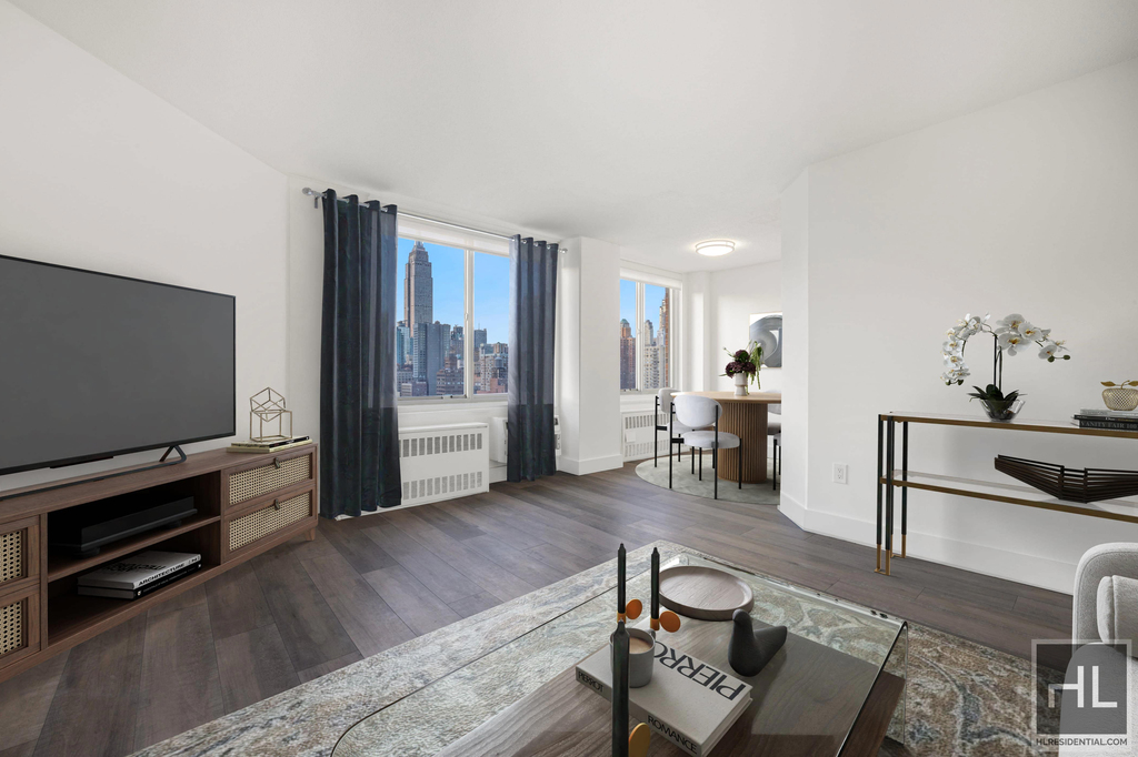 2nd Ave - Photo 6