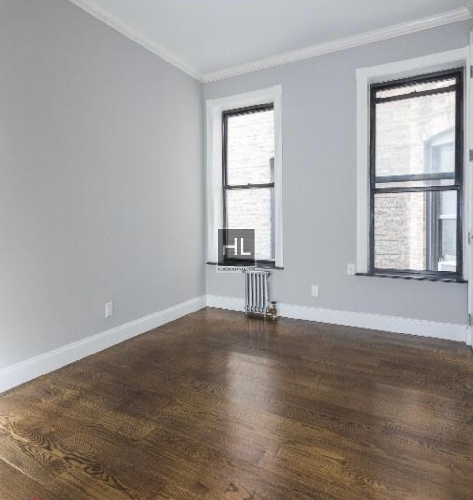 W 103rd St. - Photo 3