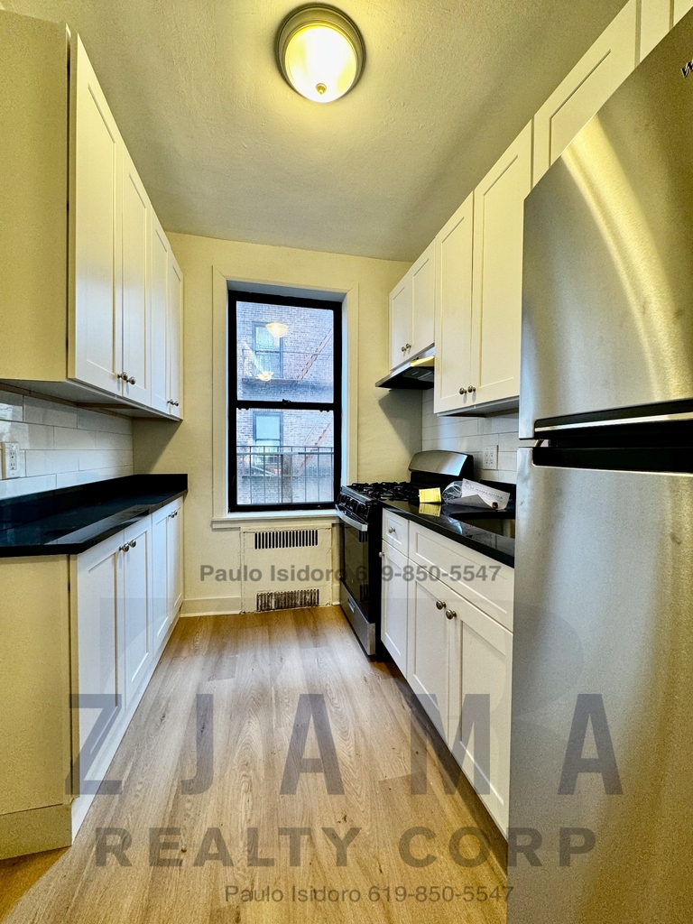 St Marks Avenue x Nostrand Ave  - Photo 6