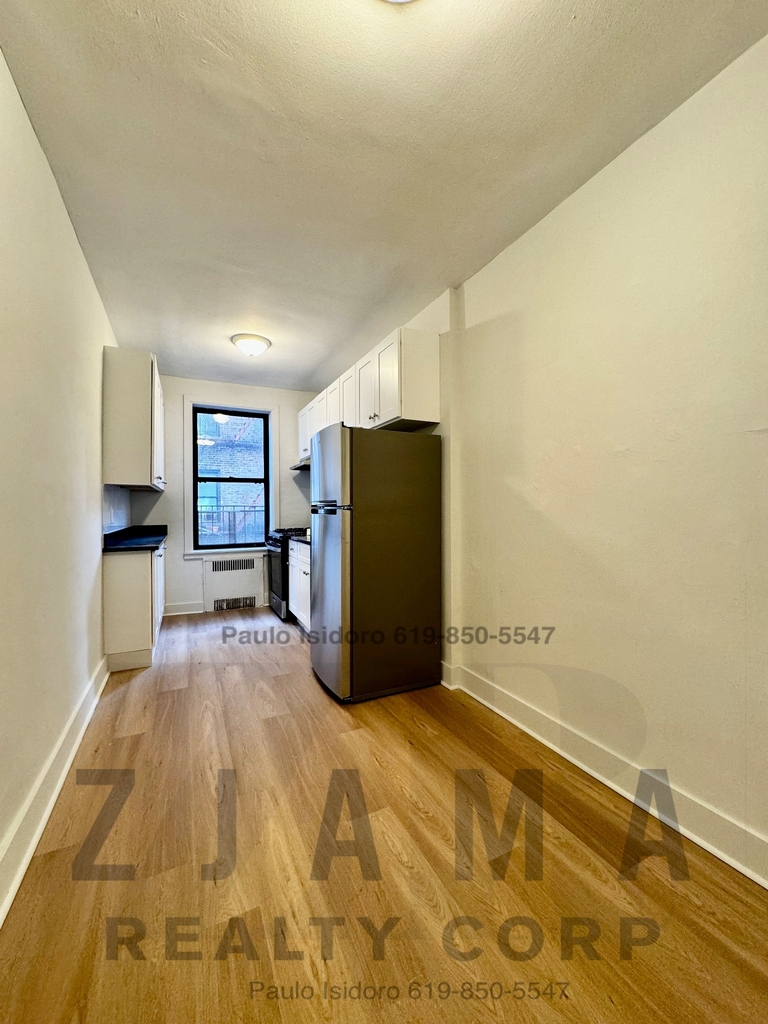 St Marks Avenue x Nostrand Ave  - Photo 5