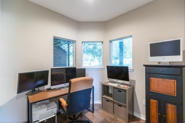 364 Alexandra Drive - Photo 5
