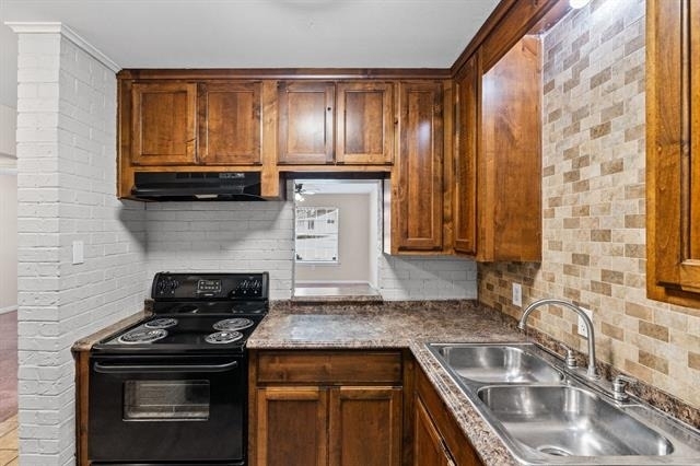 1220 Texas Street - Photo 3