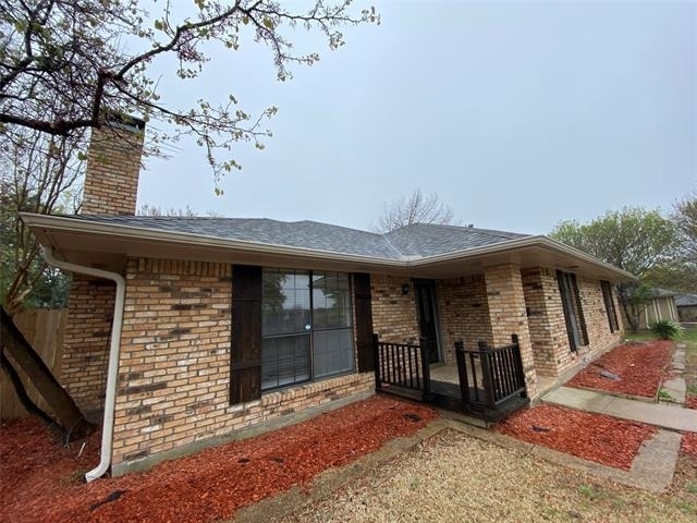 307 Wildwood Lane - Photo 0
