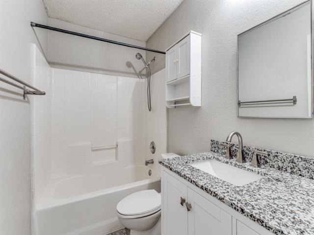 541 Hertford Street - Photo 10